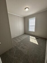 8945 Beechwood Dr in Kalamazoo, MI - Building Photo - Building Photo