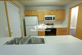 14625 Evergreen Trail in Apple Valley, MN - Building Photo - Building Photo