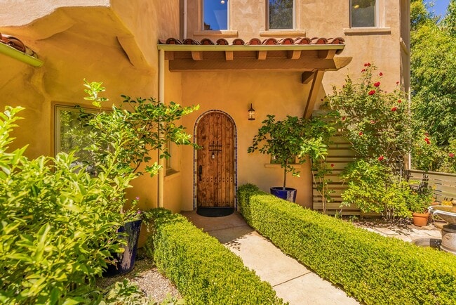 224 S Montgomery St in Ojai, CA - Building Photo - Building Photo