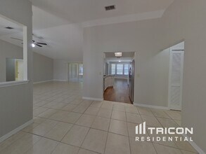 11243 Homeway St in Spring Hill, FL - Building Photo - Building Photo