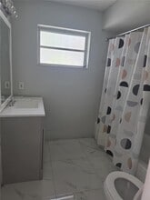 8398 W 14th Ave in Hialeah, FL - Building Photo - Building Photo