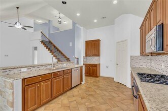 404 Wentworth Dr in McKinney, TX - Foto de edificio - Building Photo
