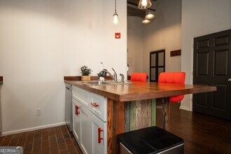 269 N Hull St in Athens, GA - Building Photo - Building Photo