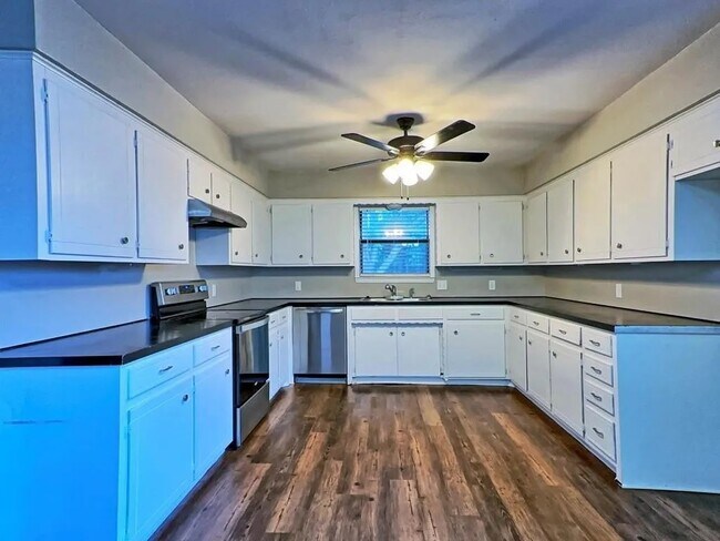 306 S Wofford St in Athens, TX - Building Photo - Building Photo