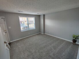 13 Fonda Dr in Lynchburg, VA - Building Photo