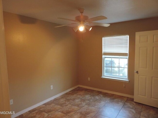 207 Reed Ave in Long Beach, MS - Building Photo - Building Photo