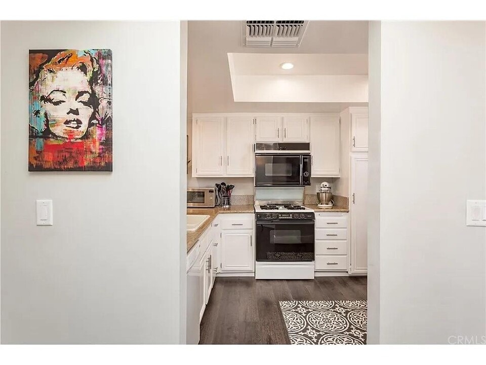 1635 Clark Ave in Long Beach, CA - Building Photo