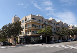 Broadway Plaza West in Santa Monica, CA - Building Photo