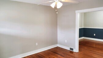 162 Chalfonte Ave in Pittsburgh, PA - Building Photo