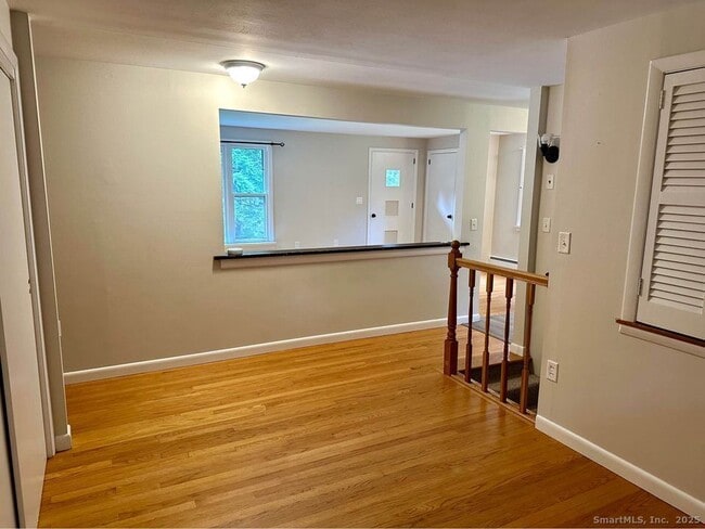 386 Cherry Brook Rd in Canton, CT - Building Photo - Building Photo