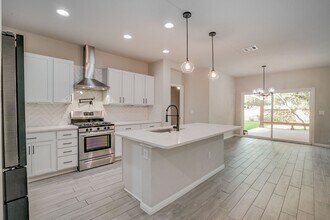 2400 Star Hl Rnch St in Georgetown, TX - Building Photo - Building Photo