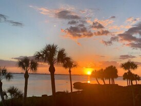 6470 Mourning Dove Dr in Bradenton, FL - Building Photo