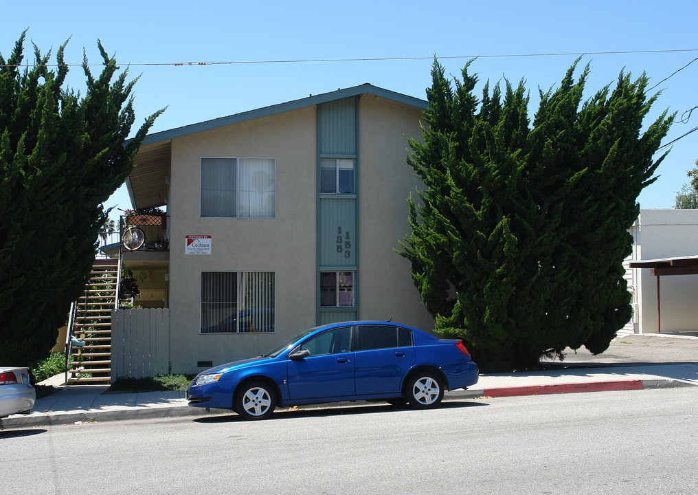 135-153 S Hemlock Ln in Ventura, CA - Building Photo