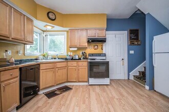 627 E Potter Ave in Milwaukee, WI - Building Photo - Building Photo
