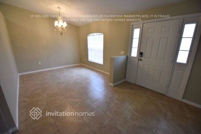 5387 Hader Rd in North Port, FL - Building Photo - Building Photo