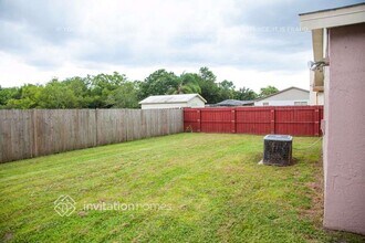 1310 Blossom Brook Ct in Brandon, FL - Building Photo - Building Photo