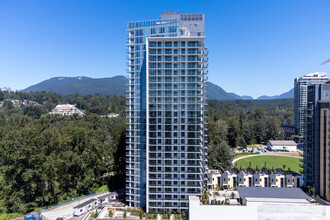 Hunter at Lynn Creek in North Vancouver, BC - Building Photo - Building Photo