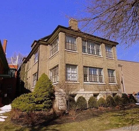 property at 116 Linwood Ave
