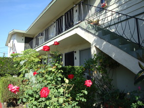 Lexington Terrace in El Cajon, CA - Building Photo - Building Photo