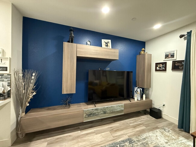 1592 Santa Sabine in San Diego, CA - Building Photo - Building Photo