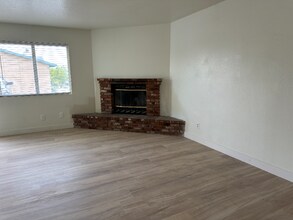 15978 Muni Rd in Apple Valley, CA - Building Photo - Building Photo