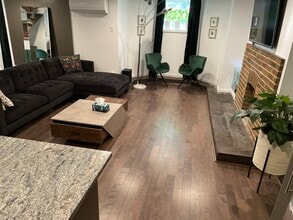 3581 Décarie Boul, Unit 3581 Decarie blvd MTL in Montréal, QC - Building Photo - Building Photo