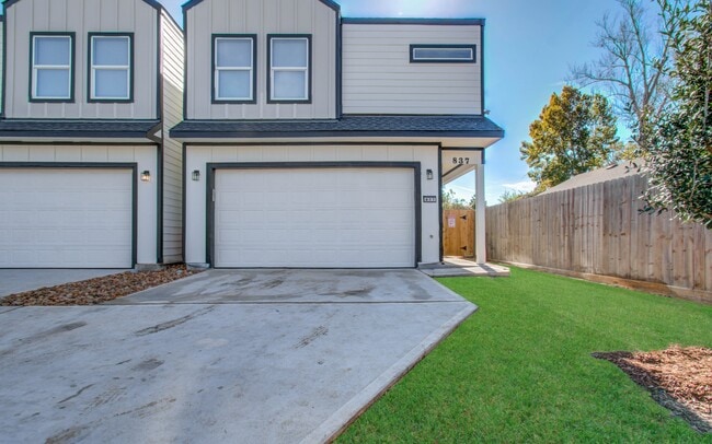 837 S Victory Dr in Houston, TX - Building Photo - Building Photo