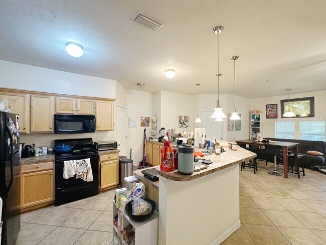 152 NW 23rd Dr in Gainesville, FL - Building Photo - Building Photo