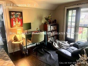 2330 E Johnson St in Madison, WI - Building Photo - Building Photo