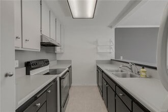 1127 E Del Mar Blvd in Pasadena, CA - Building Photo - Building Photo