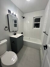 14 Passaic Ave in Nutley, NJ - Foto de edificio - Building Photo