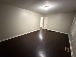 1133 Linwood St in Birmingham, AL - Building Photo - Building Photo