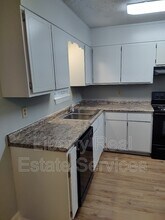 304 Simpson St in Hinesville, GA - Building Photo - Building Photo