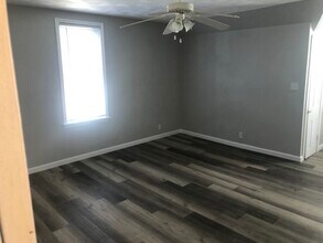317 S Main St in O'Fallon, IL - Building Photo - Building Photo