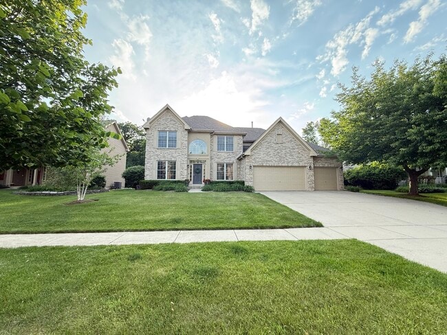 755 Wedgewood Dr