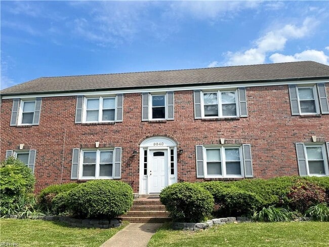 9640 Sherwood Pl in Norfolk, VA - Building Photo - Building Photo