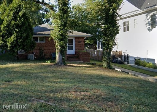 property at 4433 16th St N