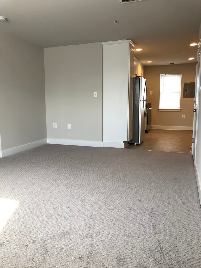 304 8th St, Unit C in Laurel, MD - Building Photo - Building Photo