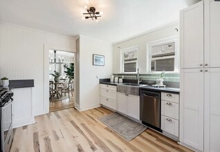 128 Irene Ave in Roseville, CA - Building Photo - Building Photo