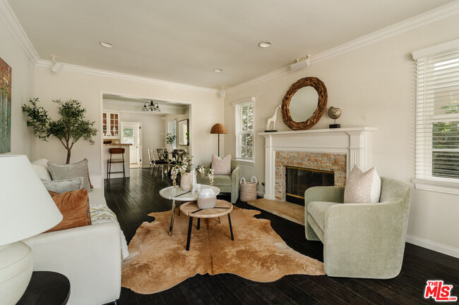 14204 Hortense St in Los Angeles, CA - Building Photo - Building Photo