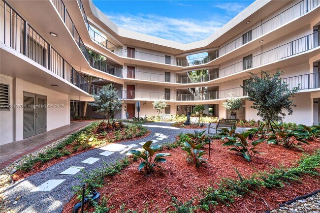 8520 SW 133rd Avenue Rd in Miami, FL - Building Photo - Building Photo
