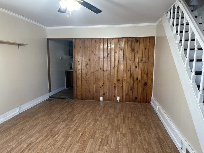 119 W Halley St in Mount Union, PA - Building Photo - Building Photo