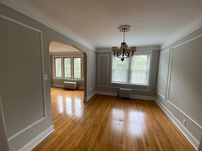 2317 W Chase Ave, Unit 19-3 in Chicago, IL - Building Photo - Building Photo