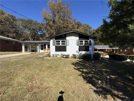 3489 Creighton Rd SW in Atlanta, GA - Building Photo