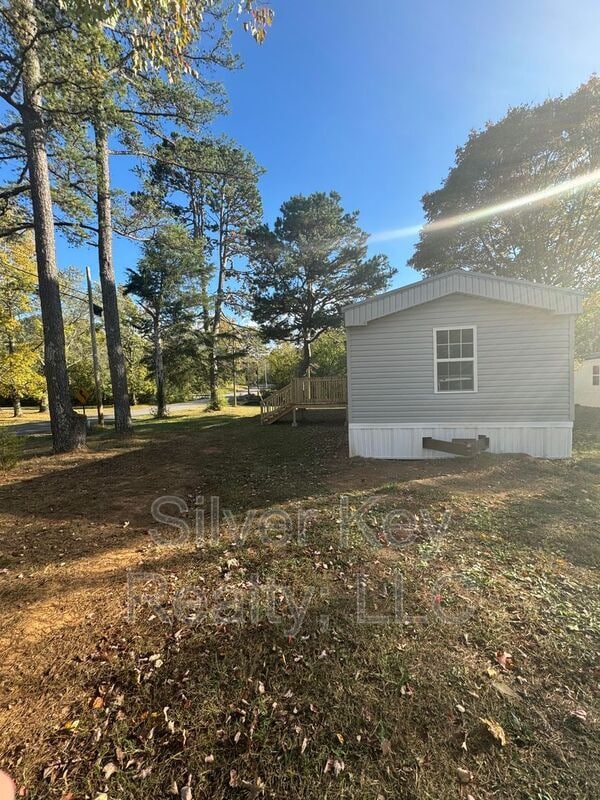 1004 S Jackson St in Athens, TN - Building Photo - Building Photo