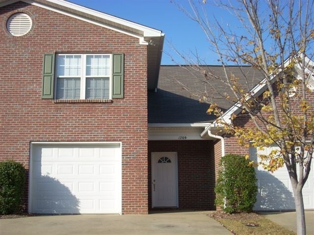 2428 E University Dr