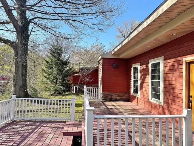 5735 E Lake Rd in Erie, PA - Building Photo - Building Photo