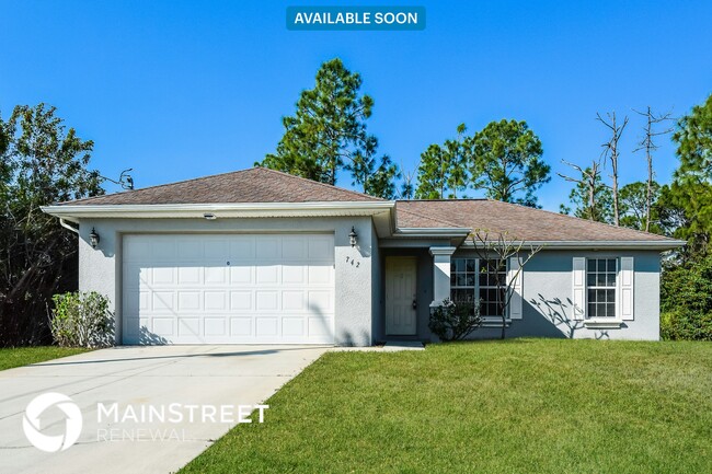 property at 742 Fuller Ave S