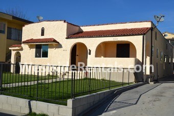 4535 Saturn St, Unit 4535 1/2 in Los Angeles, CA - Building Photo