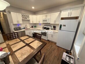 15 Sewall St, Unit 1 in Boston, MA - Foto de edificio - Building Photo